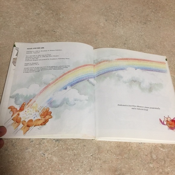 4/$25 Children’s bible book Noah and the Ark - Picture 2 of 5